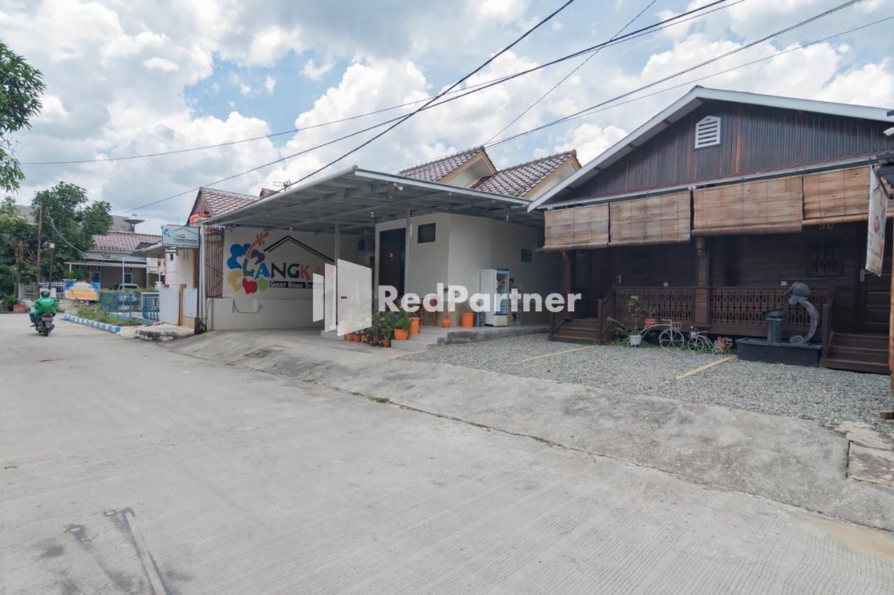 Langkar Guest House Syariah Mitra Reddoorz 三马林达 外观 照片