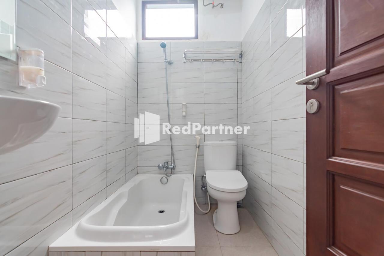 Langkar Guest House Syariah Mitra Reddoorz 三马林达 外观 照片